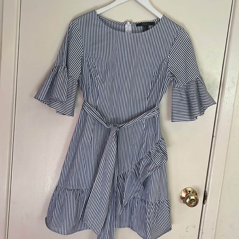 Classic Lt Blue and White Striped Ruffle Dress, Forever 21 Sz M